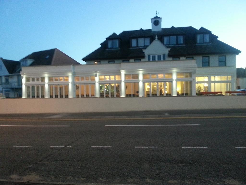 The Fairways Hotel Porthcawl Exterior photo